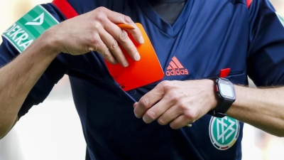 Fußball: Schiri-Lehrgang im September