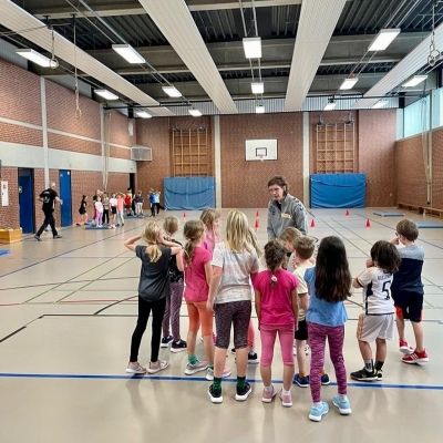 Handballer vs. Grundschüler (16.12.2023)