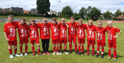 Fußball-News: E1-Staffelsieg, Schiri-Dauerbrenner, neue Trikots und Spendenaktion! (05.07.2024)
