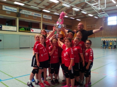 Tüöttencup in 2 Sporthallen!<br />
(02/ 03.09)