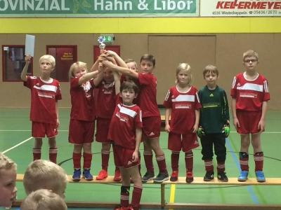F2 holt Pokal bei den Sportfreunde Lotte!! (02.01.18)<br />