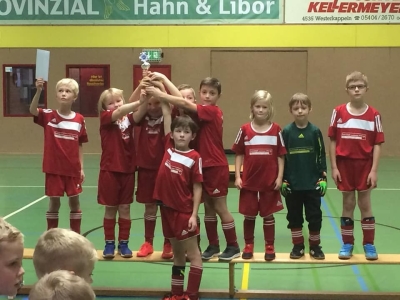 F2 holt Pokal bei den Sportfreunde Lotte!! (02.01.18)<br />
